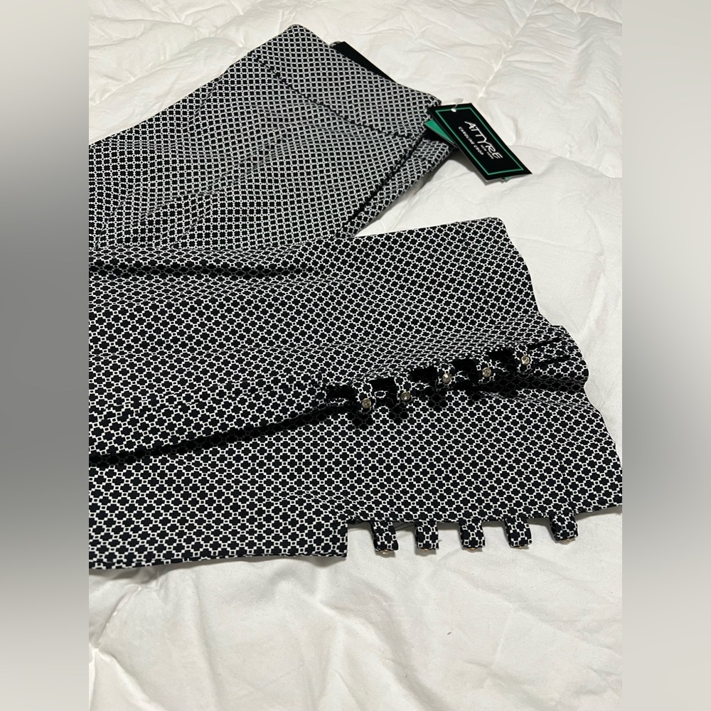 Black & White Crop Pants